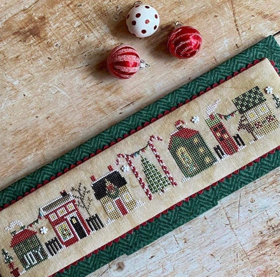 Christmas Tiny Town - Cross Stitch Pattern
