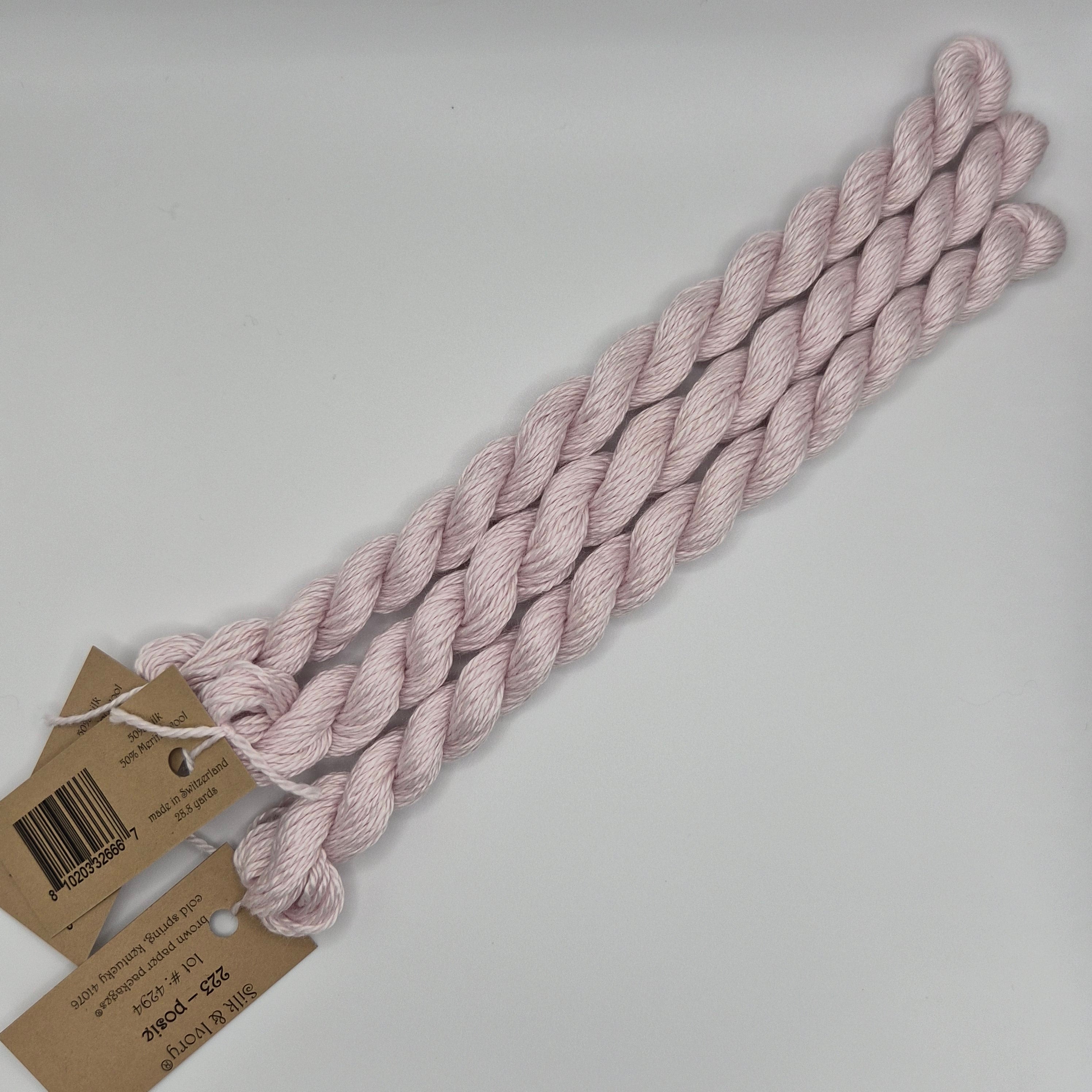 Silk & Ivory 223 Posie