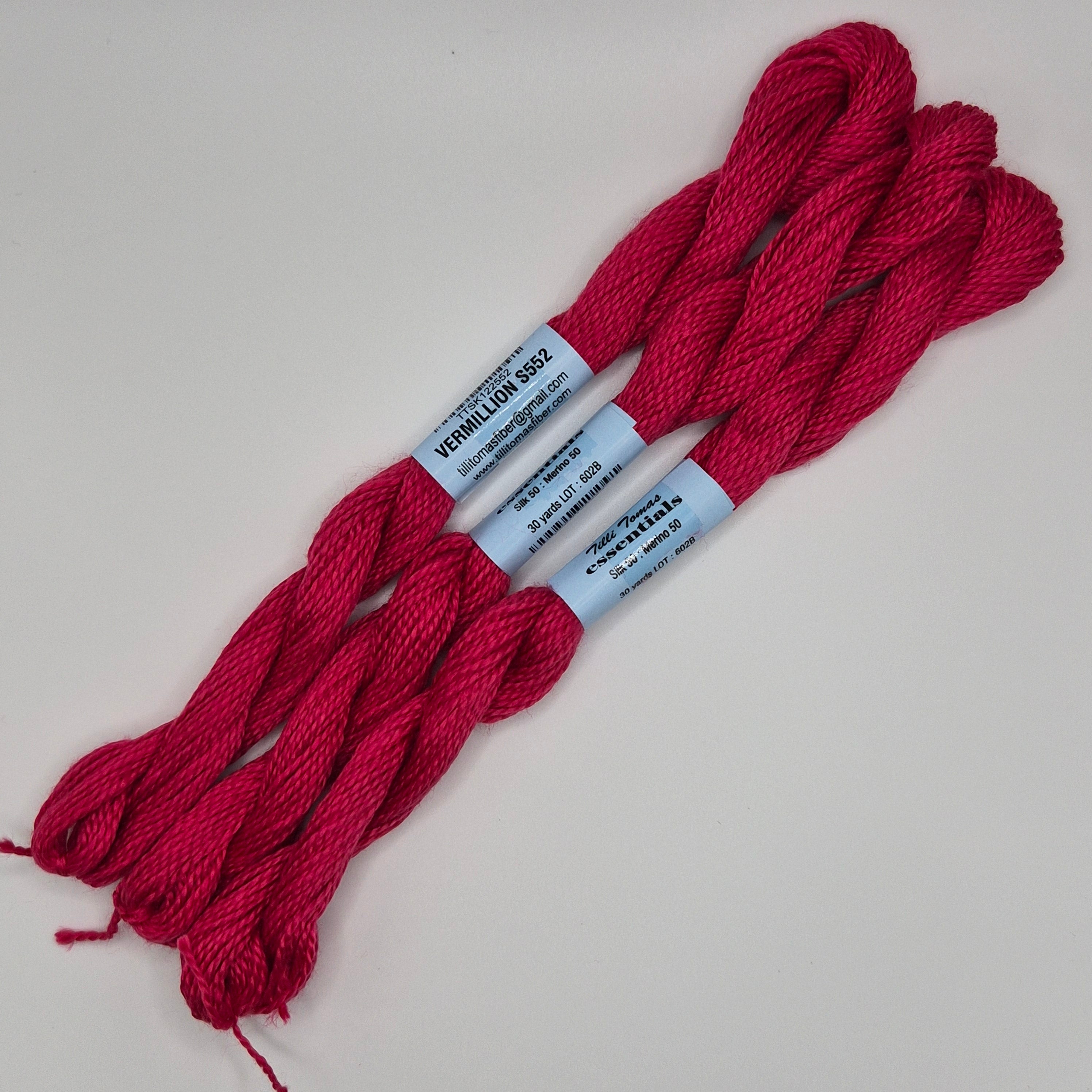 Essentials Skein S552 Vermillion
