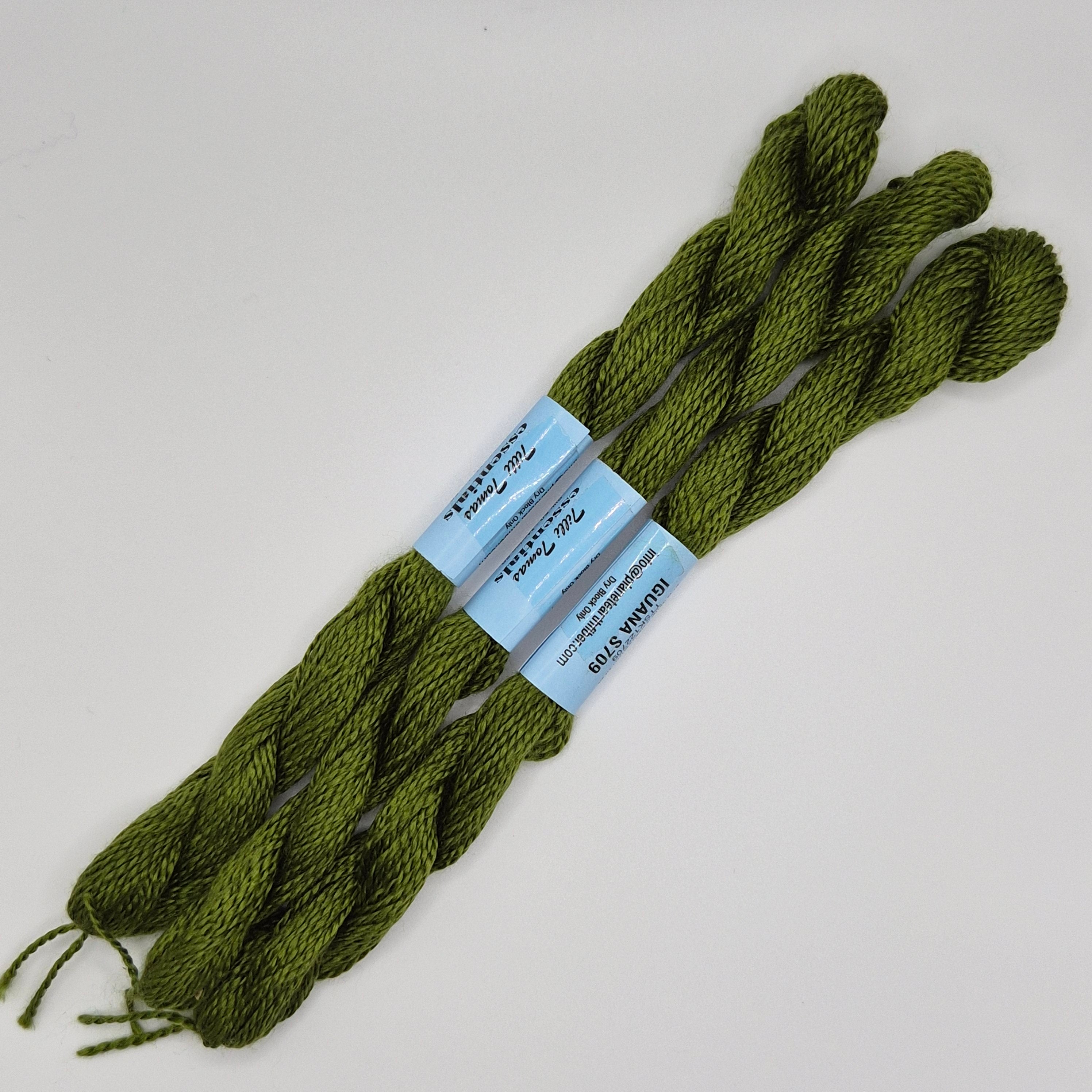 Essentials Skein S709 Iguana