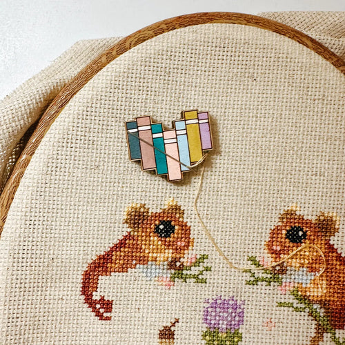 Book Heart Needle Minder