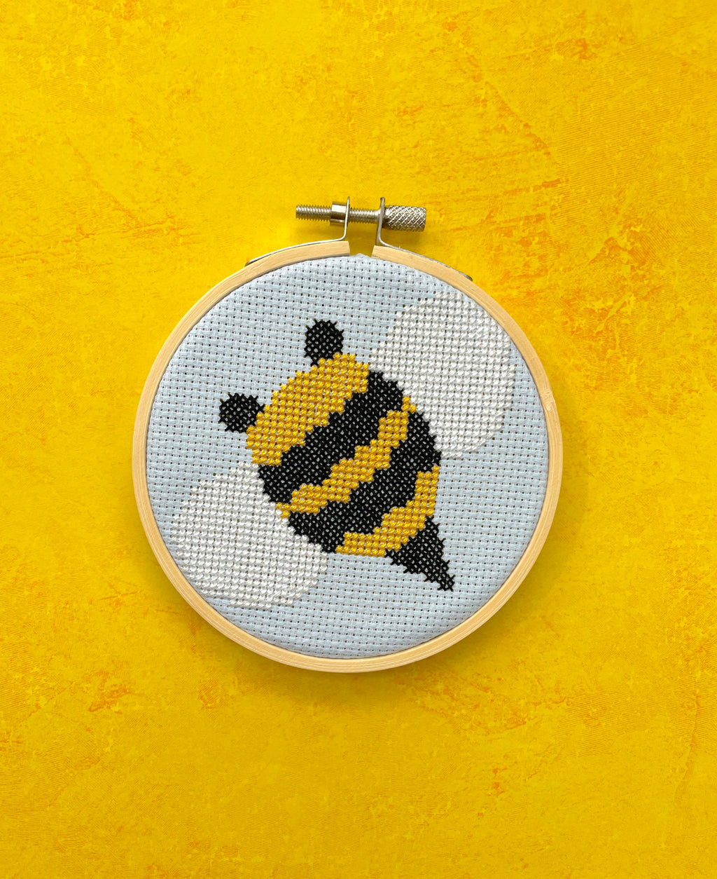 Busy Bee - Cross Stitch Kit
