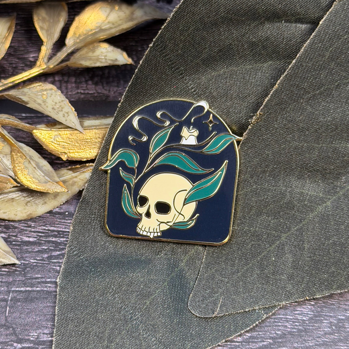 Good Deeds Needle Minder