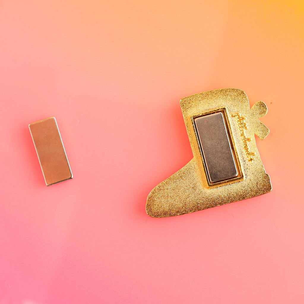 Cozy Boot Needle Minder