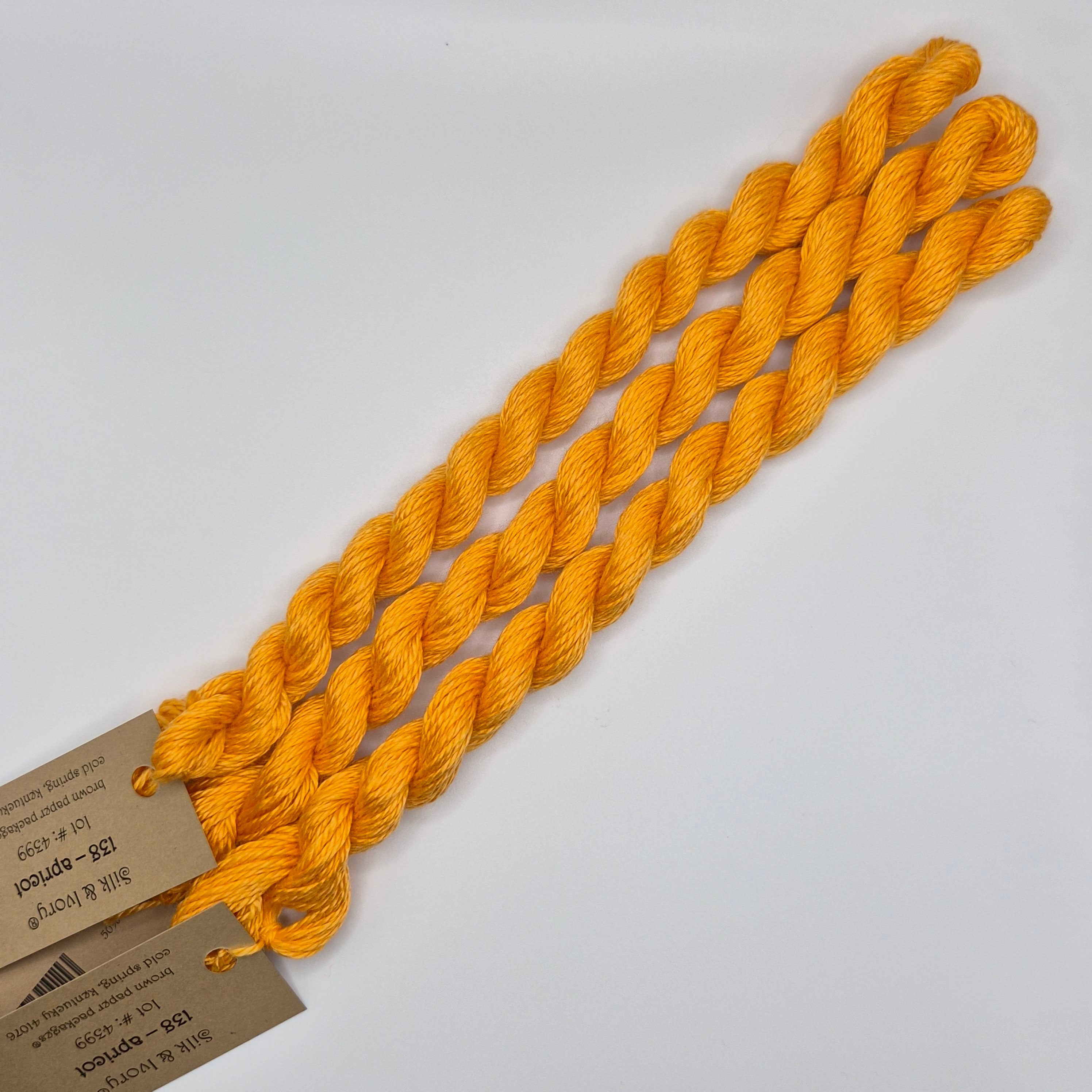 Silk & Ivory 138 Apricot